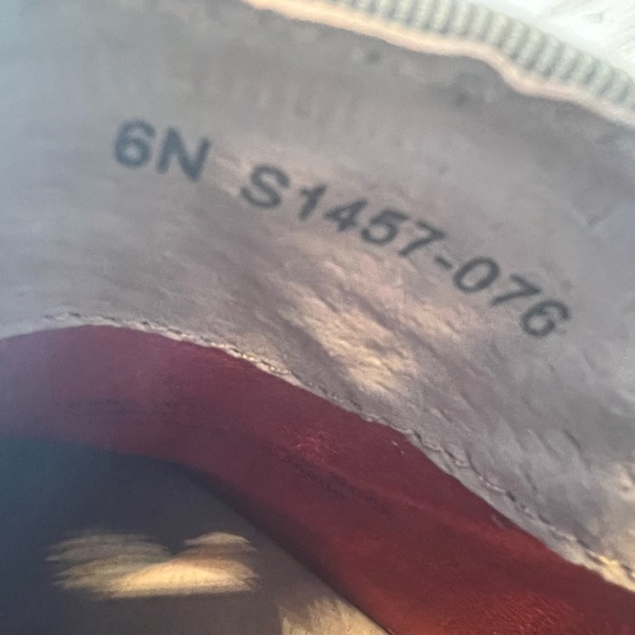 Soft walk Rocklin Comfy low cut boot Sz. 6M Gray. - Picture 5 of 9